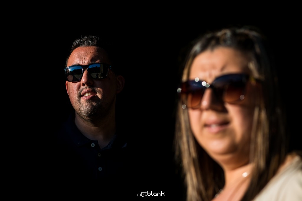 Preboda internacional en Valença do Minho. Retrato de los novios. Reportaje de sesión preboda realizado por Notblank fotógrafos de boda en Galicia.