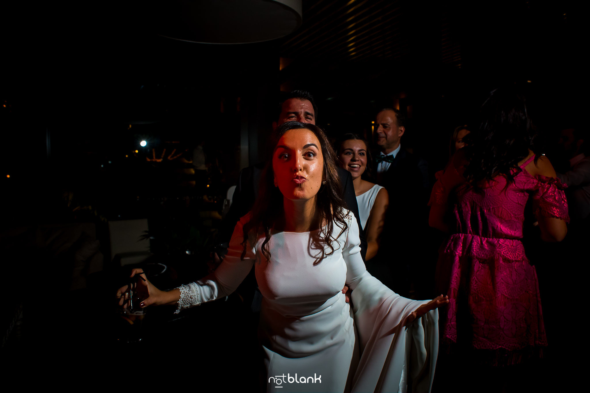 Fotos-De-Fiesta-Baile-Notblank-Fotografos-De-Boda-Galicia