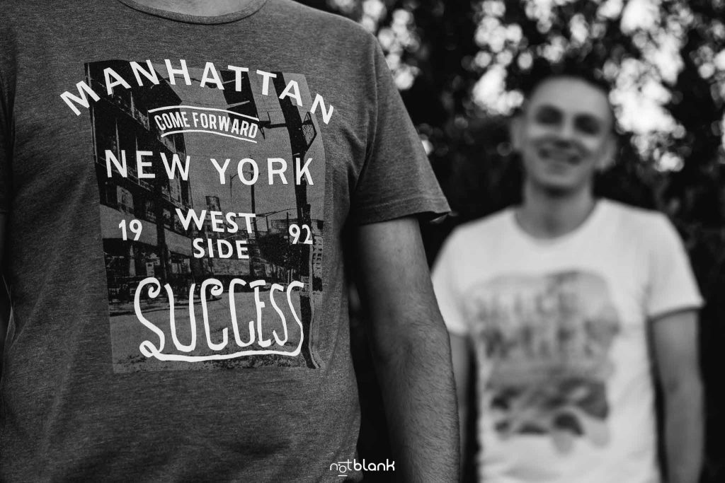 Sesion preboda gay en vigo realizada por Notblank fotógrafos de boda de Galicia