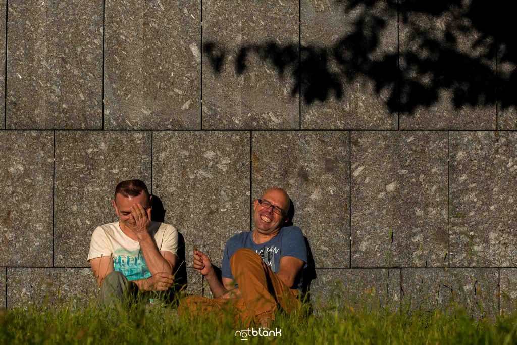 Sesion preboda gay en vigo realizada por Notblank fotógrafos de boda de Galicia