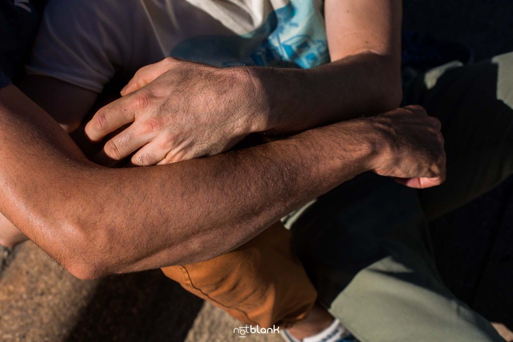 Sesion preboda gay en vigo realizada por Notblank fotógrafos de boda de Galicia