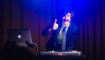 Consejos para elegir el Dj de tu boda | Retrato de Dj Ñajo